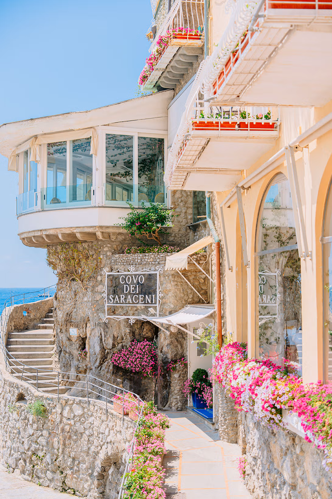 ingresso hotel covo dei saraceni-positano